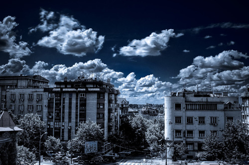 <i>Terrace View <a href='http://sniperyu.deviantart.com/'>by Marko Manojlovic</a></i>